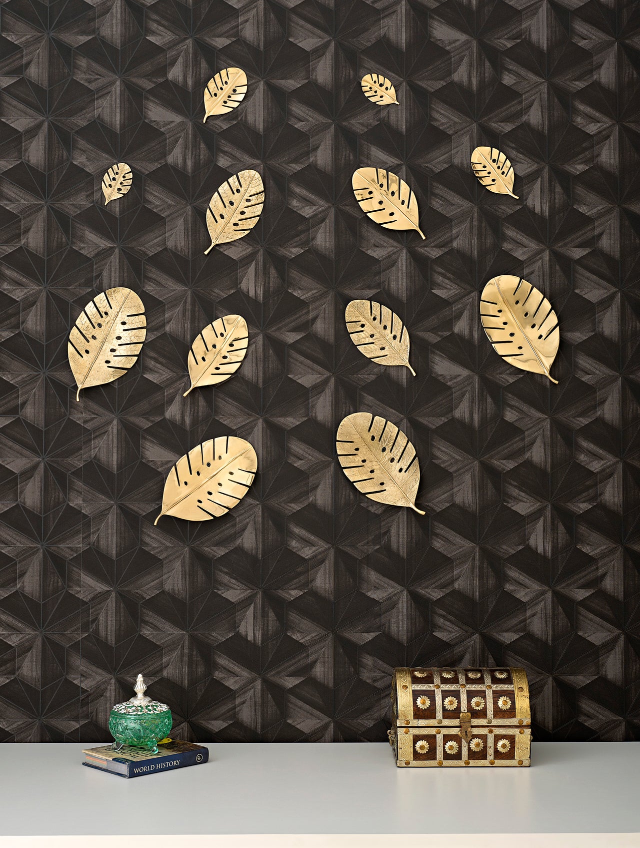 CUT LEAF WALL HANGING - 100% MADE IN BRASS