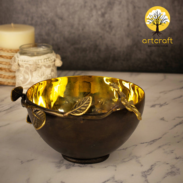 Bowl with leaves - 100% MADE FROM BRASS